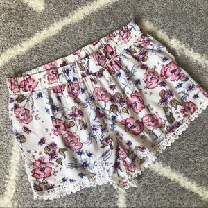 Woman Pink Rose Floral Shorts